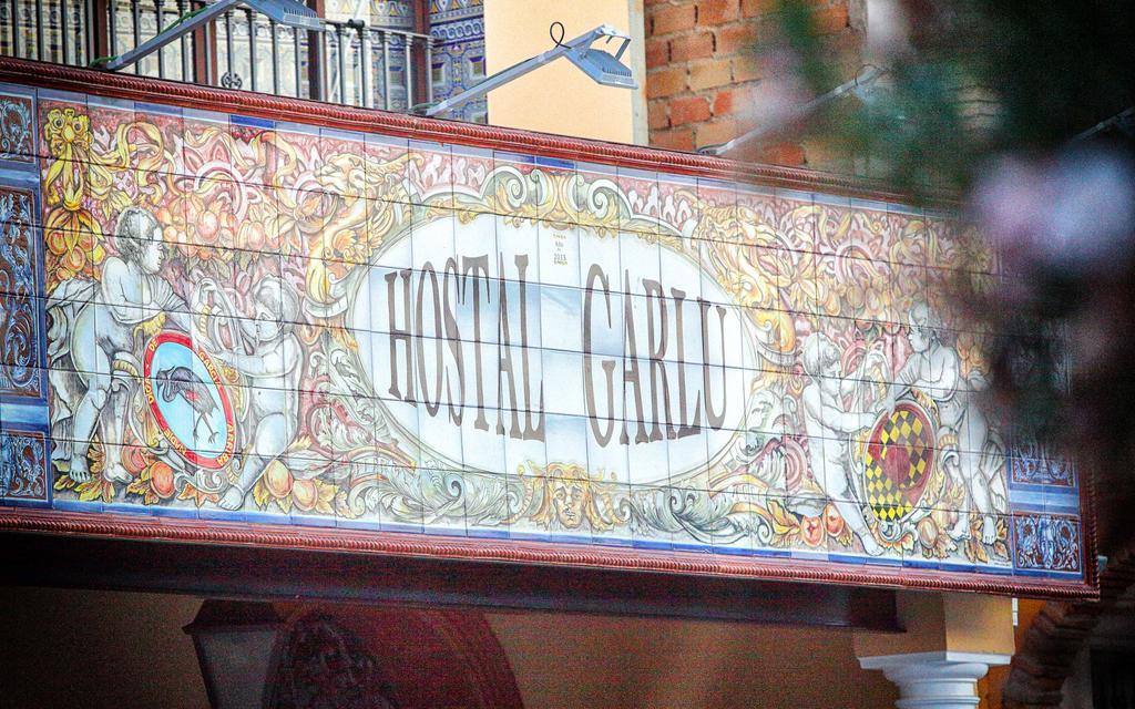 Hostal Garlu ลารัมบลา ภายนอก รูปภาพ