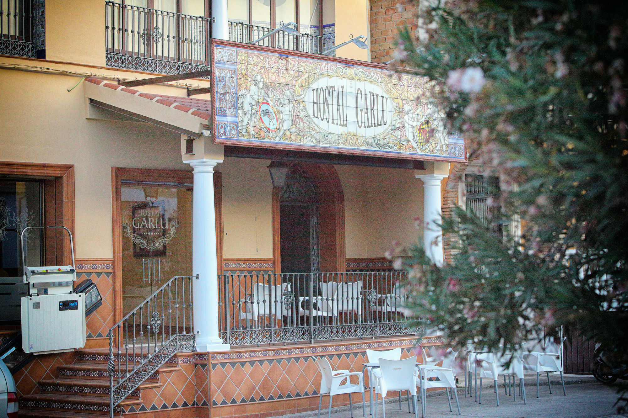Hostal Garlu ลารัมบลา ภายนอก รูปภาพ